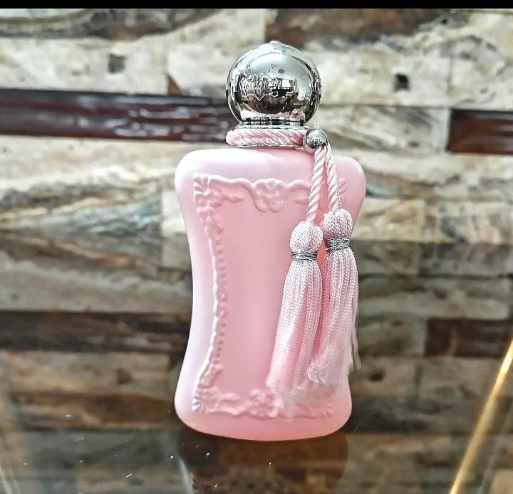 عطر ادکلن زنانه مارلی دلینا هاردباکس 75 میل، نسخه ی مَستر کوالیتی اصلی بشرط استعلام بارکد / Marly DELINA HARDBOX