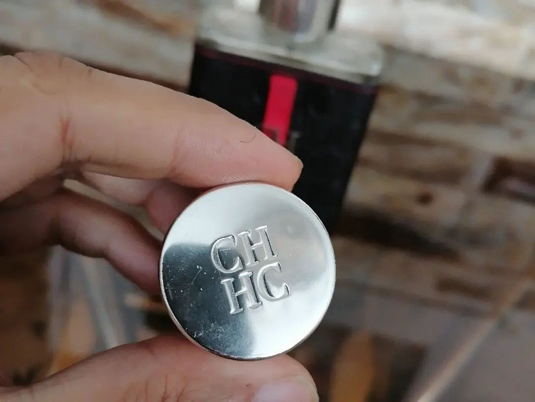 CH ,CAROLINA HERRERA UNBOX / عطر ادکلن سی اچ کارولینا هررا، مردانه اورجینال بدون جعبه آنباکس