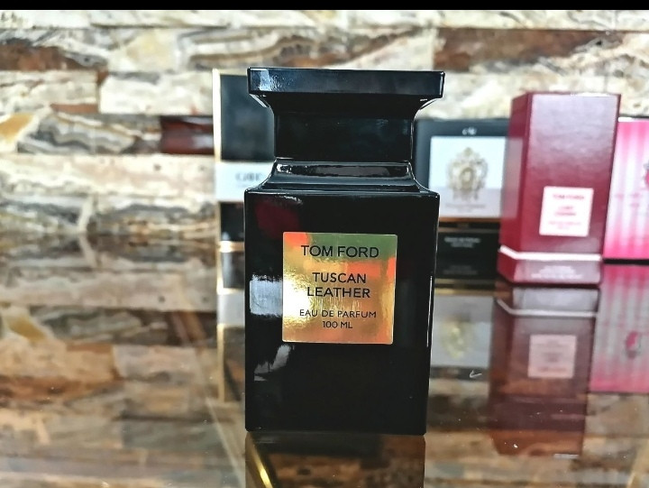 عطر ادکلن تام فورد توسکان لدر، مَسترکوالیتی هاردباکس بشرط استعلام بارکد جعبه / Tomford tuscan leather