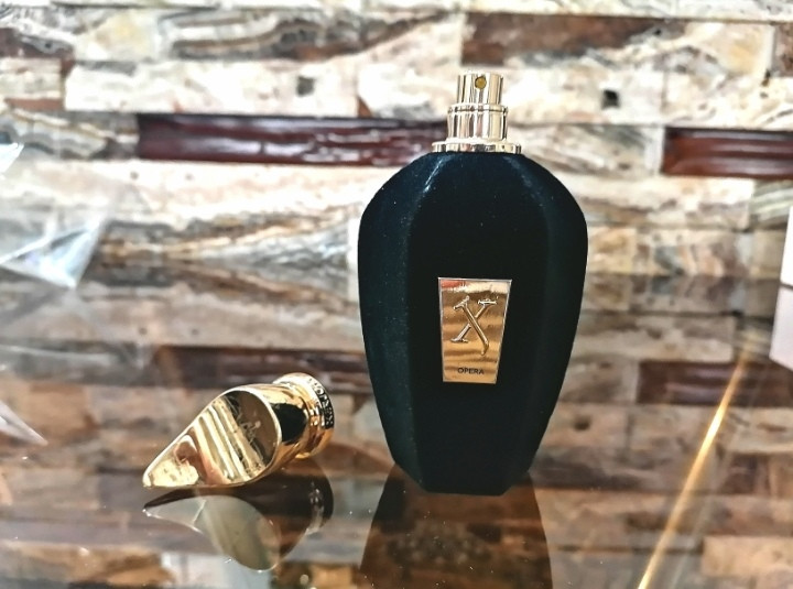 عطر ادکلن مردانه زنانه زرجف اوپرا هاردباکس 100 میل، مَستر کوالیتی سفارش اروپا بشرط استعلام بارکد / xerjoff oprea