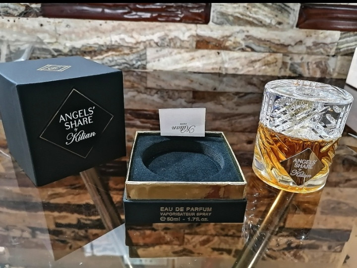 عطر ادکلن آنجلز شیر بای کیلیان، بالاترین کیفیت موجود مَسترکوالیتی سفارش اروپا بشرط استعلام بارکد / Angels share