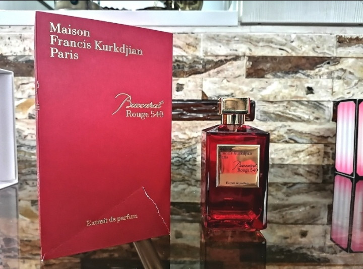 عطر ادکلن باکارات رژ 200 میل هاردباکس، بالاترین کیفیت بعد از اورجینال، مَستر کوالیتی سفارش اروپا بشرط استعلام بارکد /baccarat rouge