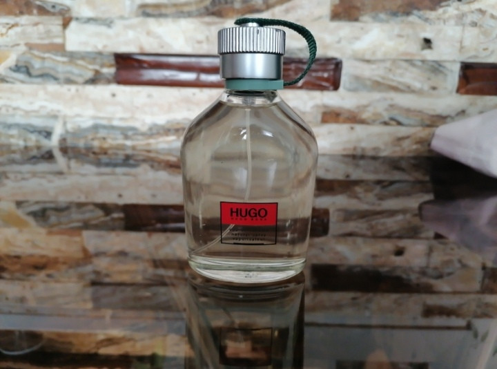 عطر ادکلن هوگو باس/بوس سبز مَن قمقمه ای اورجینال آنباکس بدون جعبه ورژن قدیمی نایاب 150 میل/ HUGO BOSS MAN