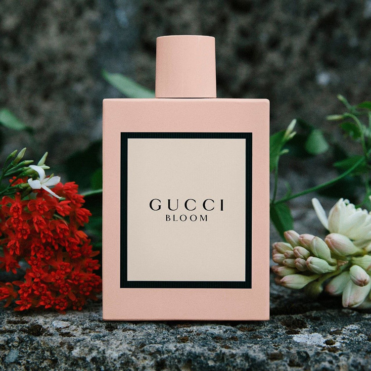 عطر ادکلن زنانه گوچی بلوم حجم 100 میل مَستر کوالیتی سفارش اروپا بشرط استعلام بارکد،Gucci BLOOM