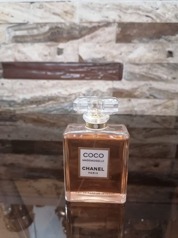 عطر ادکلن زنانه شنل کوکو مادموزل/ کوکو مادمازل لیمیتد ادیشن هارد باکس حجم 100 میل، مَسترکوالیتی سفارش اروپا بشرط استعلام بارکد، coco mademoiselle HARDBOX