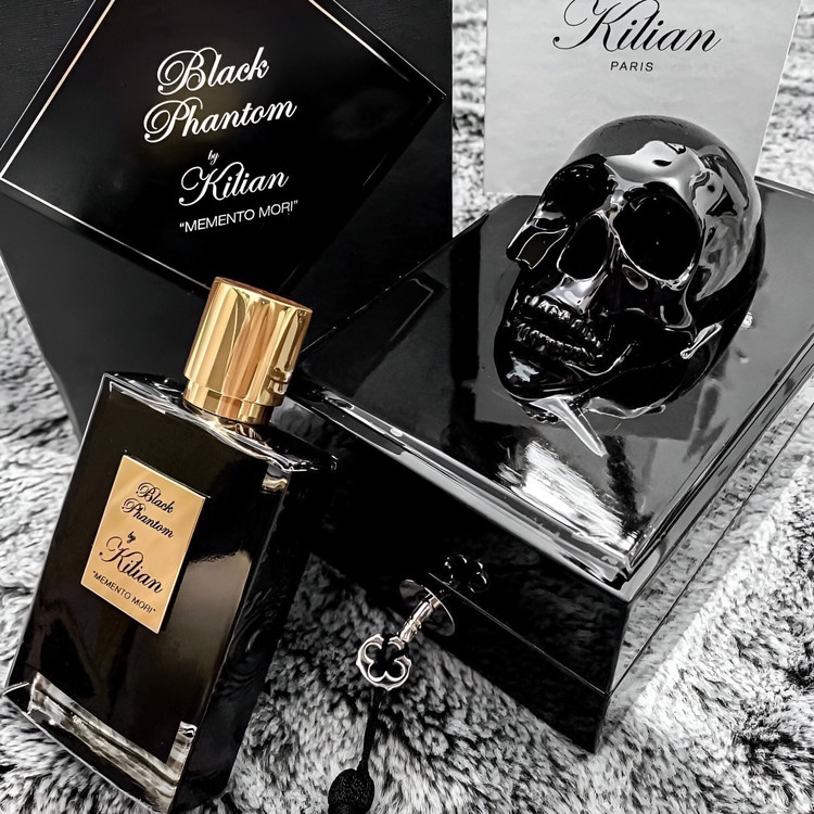 عطر ادکلن مردانه بلک فانتوم جمجمه ای 50 میل، هاردباکس بالاترین کیفیت موجود کاملا مشابه اصلی، مَسترکوالیتی سفارش اروپا بارکد دار، Black Phantom