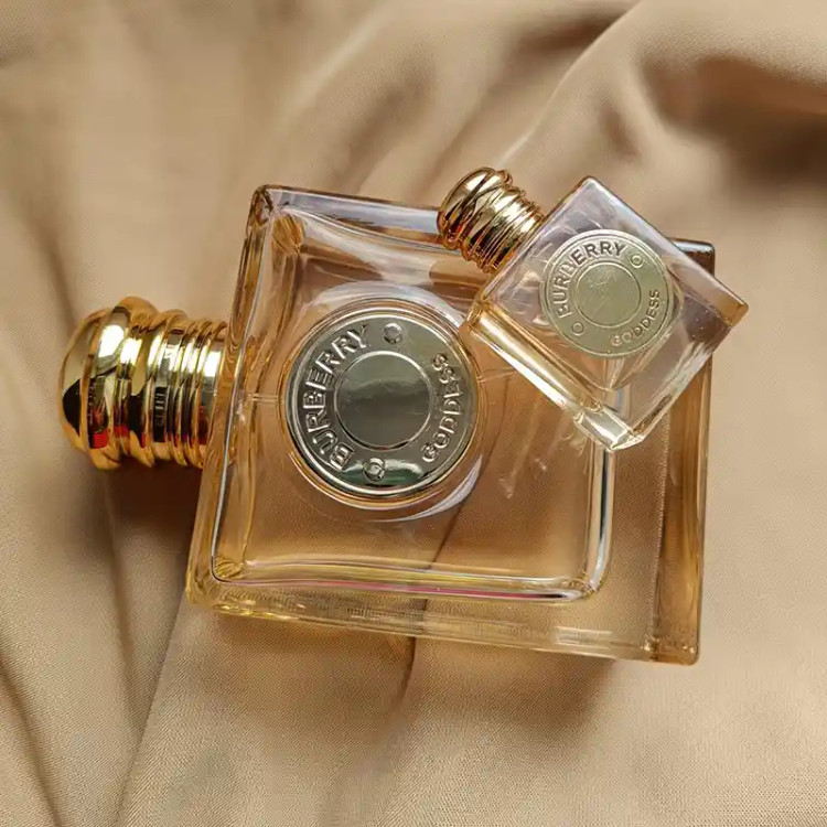 عطر ادکلن زنانه بربری/باربری گادس، 100 میل، نسخه مَسترکوالیتی سفارش اروپا بشرط استعلام بارکد و بچ کد،goddess