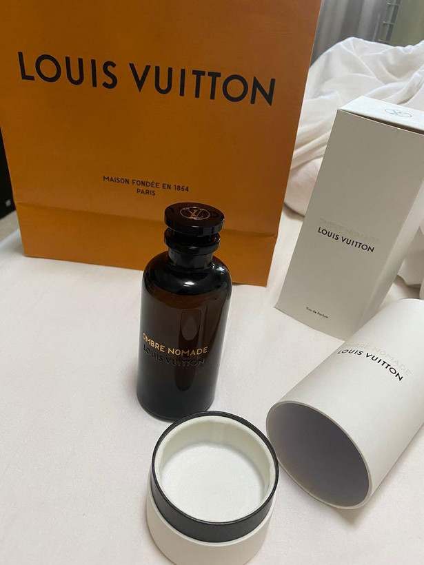 عطر ادکلن مردانه امبرنومد/ امبر نومید/ اومبره نومد حجم 100میل، نسخه مَسترکوالیتی سفارش اروپا هاردباکس بشرط استعلام بارکد، ombre nomade