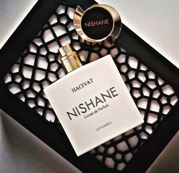 عطر ادکلن مردانه زنانه حاجیوات / حاسیوات 100 میل هارد باکس، مَسترکوالیتی سفارش اروپا بشرط استعلام بارکد ، HACIVAT HARDBOX