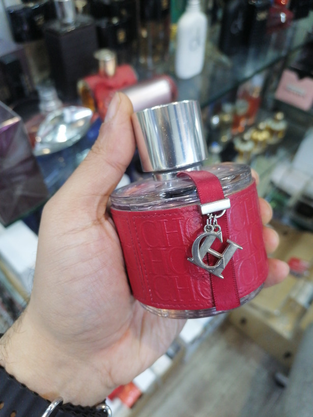 عطر ادکلن سی اچ زنانه 100 میل، مَستر کوالیتی سفارش اروپا بشرط استعلام بارکد ، CH WOMAN
