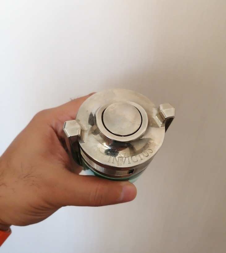عطر ادکلن اینویکتوس نسخه اورجینال بدون جعبه، شیشه اصلی بشرط ماندگاری، invictus