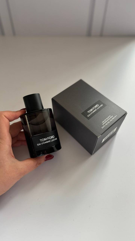 عطر ادکلن مردانه عود امبر لدر 100 میل، جدید ترین کار تام فورد، مستر کوالیتی سفارش اروپا بشرط استعلام بارکد، oud ombre leather