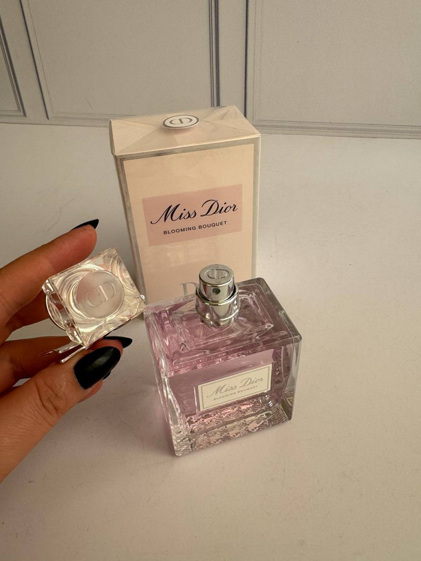 عطر ادکلن زنانه میس دیور بوکت بلومینگ، مَستر کوالیتی سفارش اروپا بشرط استعلام بارکد، blooming bouquet
