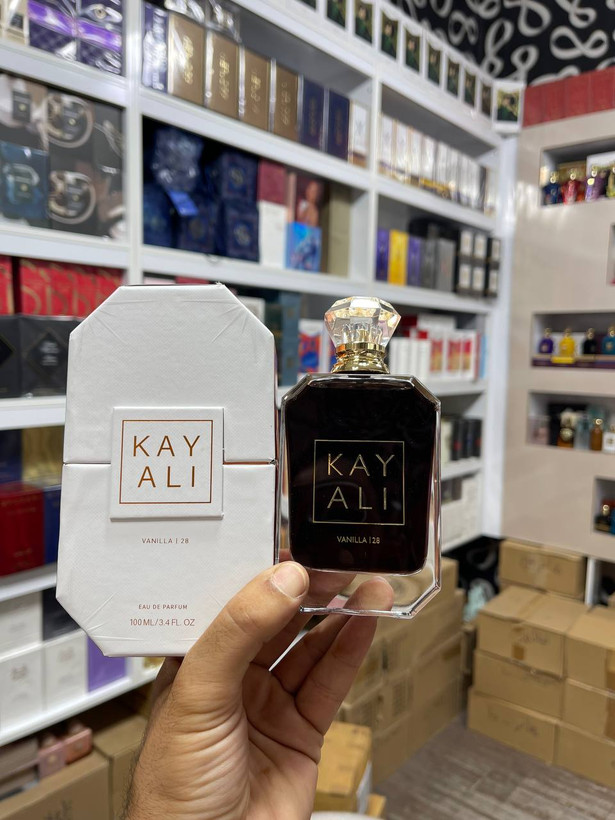 عطر ادکلن یونیسکس وانیلا 28 صد میل، مَستر کوالیتی سفارش اروپا بشرط استعلام بارکد، vanilla 28