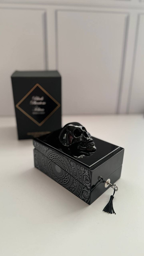 عطر ادکلن بلَک فانتوم ممنتو موری 50 میل جعبه هاردباکس اسکلتی بالاترین کیفیت موجود، مَسترکوالیتی سفارش اروپا بارکد درست، BLACK PHANTOM MEMENTO MORI