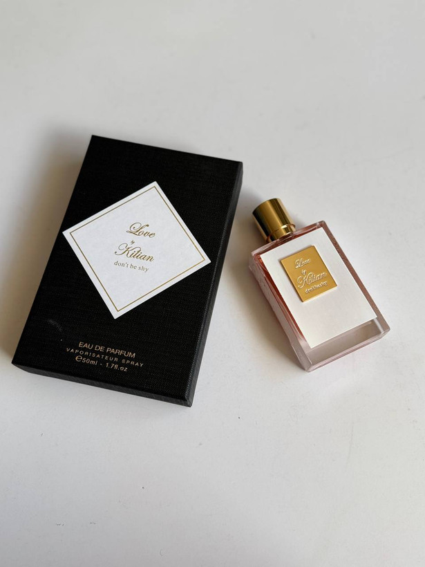 عطر ادکلن زنانه دونت بی شای (عطر محبوب ریحانا)، 50 میل، مَستر کوالیتی سفارش اروپا بشرط استعلام بارکد، DON'T BE SHY