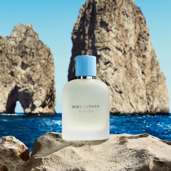 عطر ادکلن مردانه لایت بلو پور هوم ، 125 میل، مَسترکوالیتی سفارش اروپا بشرط استعلام بارکد، LIGHT BLUE