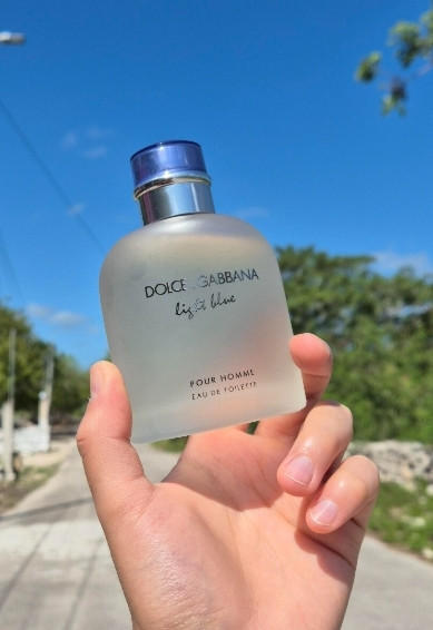 عطر ادکلن مردانه لایت بلو پور هوم ، 125 میل، مَسترکوالیتی سفارش اروپا بشرط استعلام بارکد، LIGHT BLUE