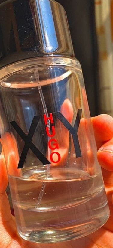 عطر ادکلن هوگو ایکس وای XY اورجینال آنباکس 100 میل، با بچ کد، شیشه و محتویات اورجینال